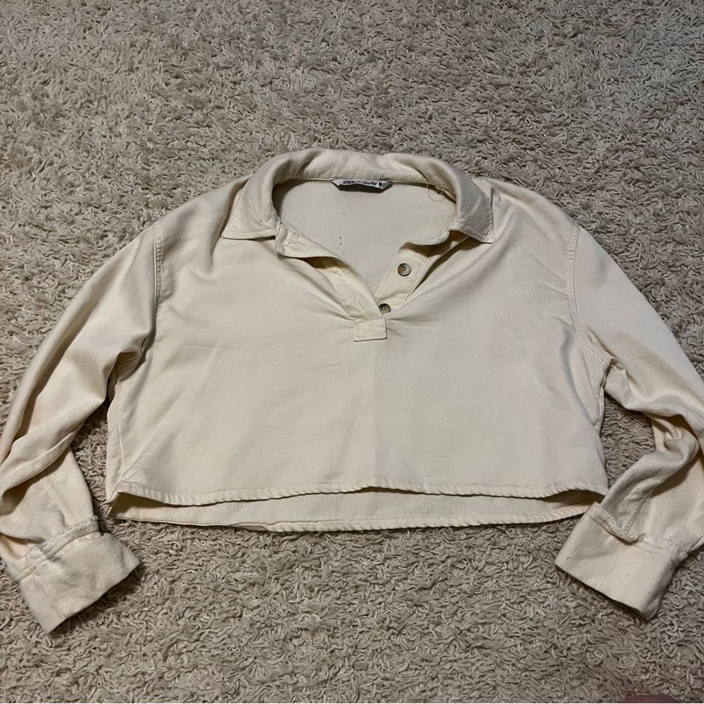 zara cream cropped long sleeve size small